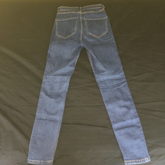 Skinny jeans! - Picture 4 of 4